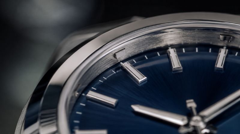 Inner bezel (rehaut) engraving area of modern luxury watch