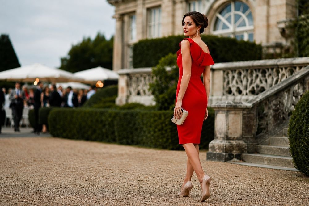 What Color Shoes to Wear with a Red Dress for Any Occasion? - Styling Mania What Color Shoes to Wear with a Red Dress for Any Occasion? - Styling Mania