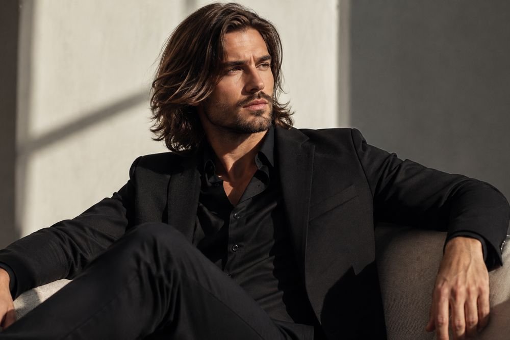 Best layered haircuts for men with long hair